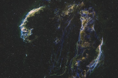 NGC 6992 et 6995 - dentelles du Cygne (nébuleuse du Voile)